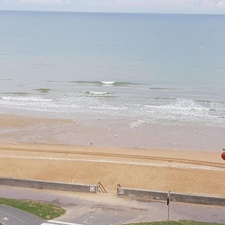 Appartement Liza 2 Pieces Vue Mer A Cabourg Esterno foto